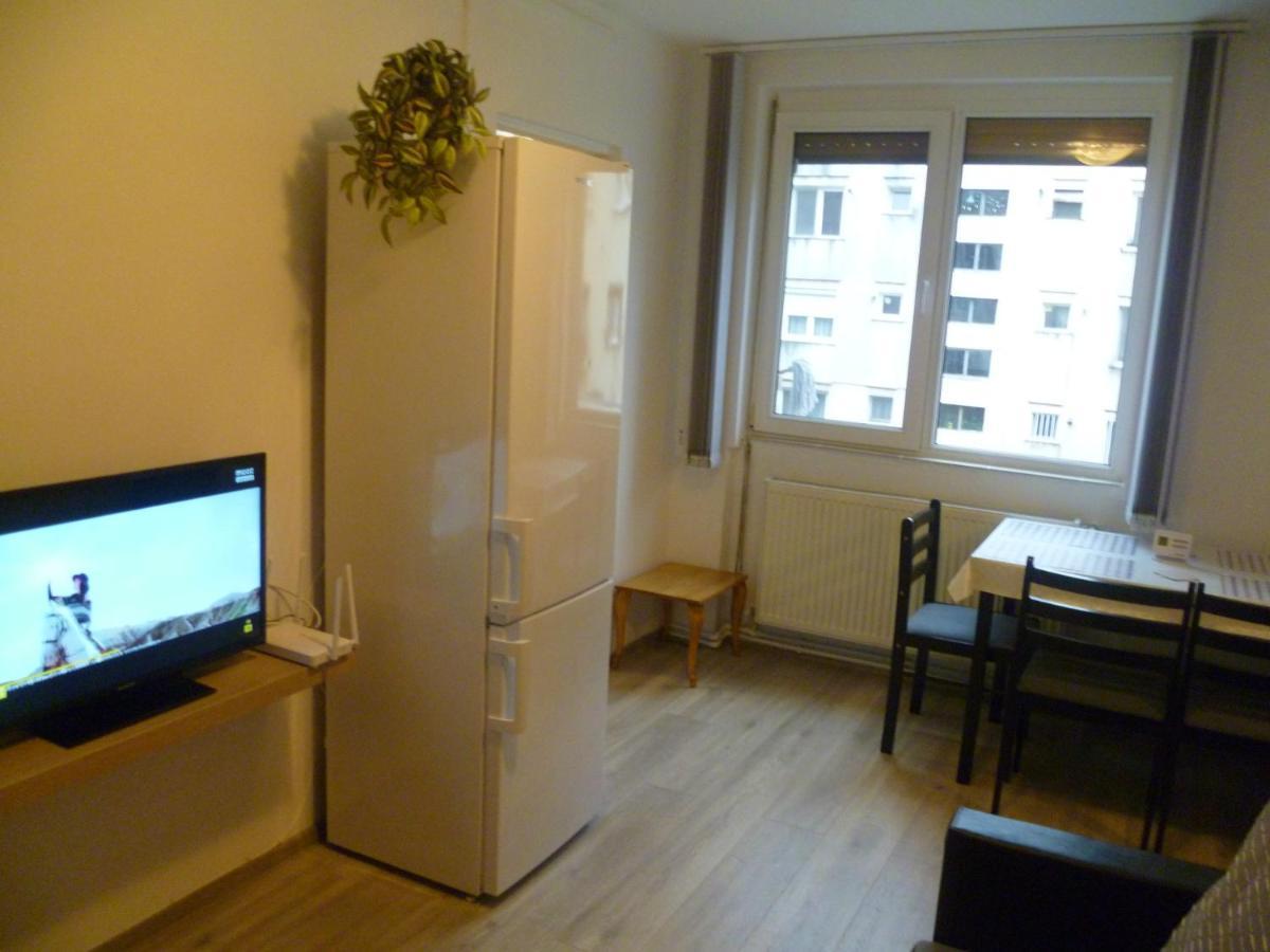 Romanilor - Studio First Floor Deva Exteriör bild