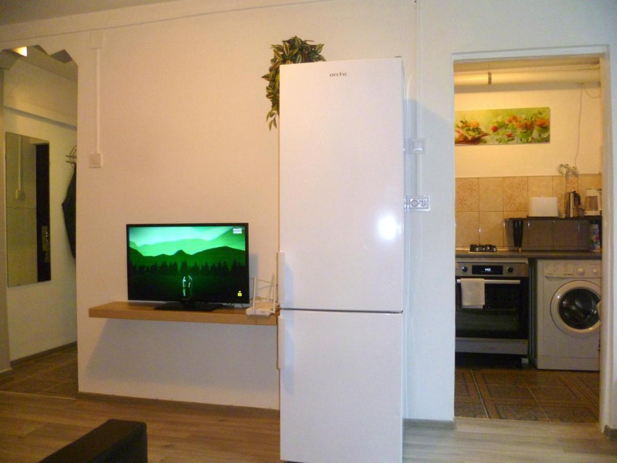 Romanilor - Studio First Floor Deva Exteriör bild